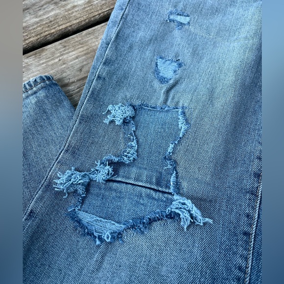 NEW! Old Navy Straight-Leg Jeans High-Rise Button-Up Distressed Ripped Sz 2 Crop - Picture 11 of 13